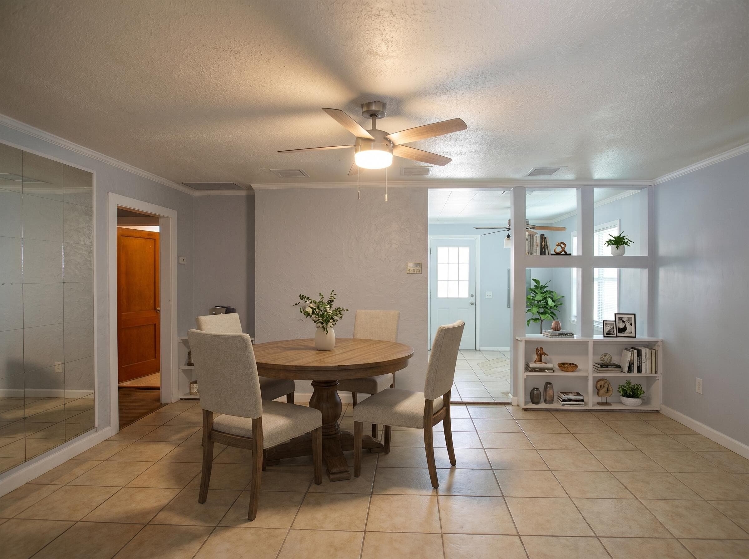915 N E Street, Lake Worth Beach, FL 33460 — photo 4 of 20