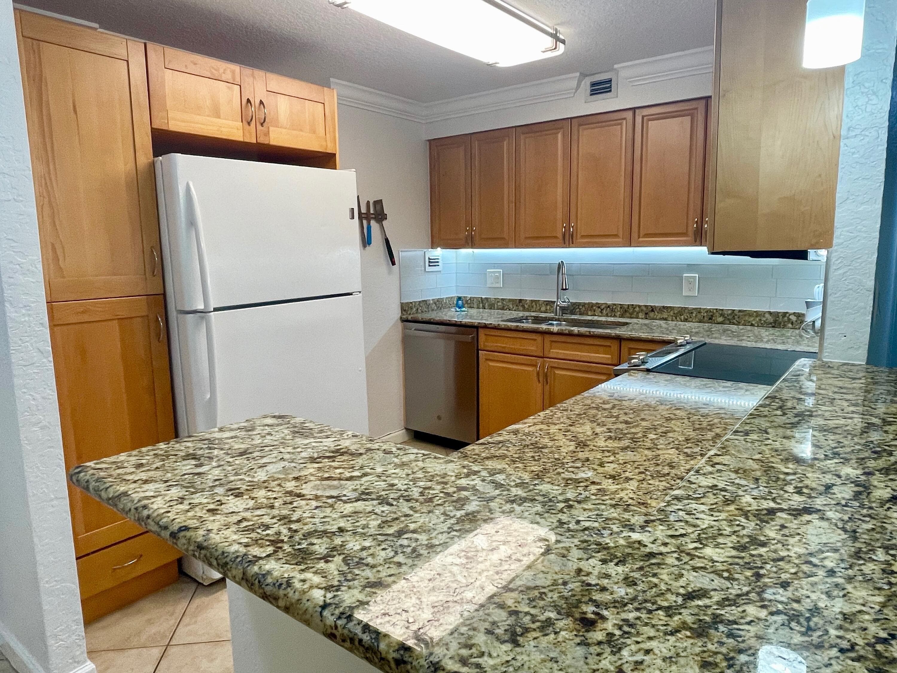 1000 Spanish River Road 2n, Boca Raton, FL 33432 — photo 13 of 58