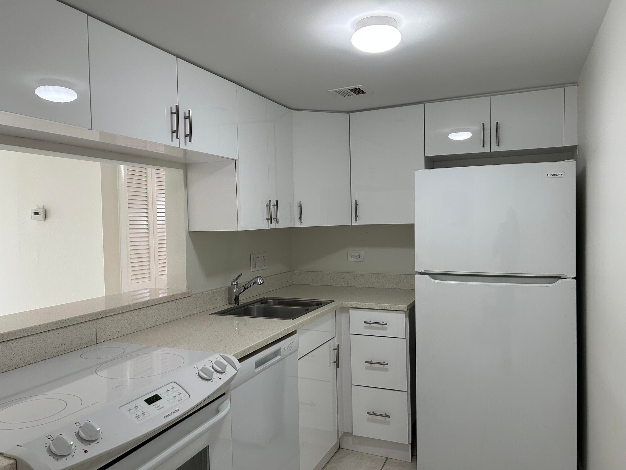 620 NW 13th Street 15, Boca Raton, FL 33486 — photo 1 of 29