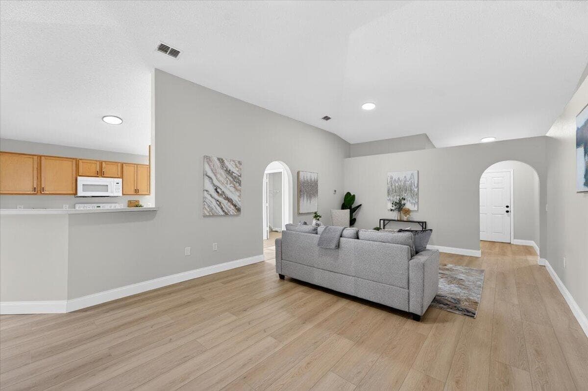 2602 SW 12th Sq Square SW, Vero Beach, FL 32968 — photo 5 of 38