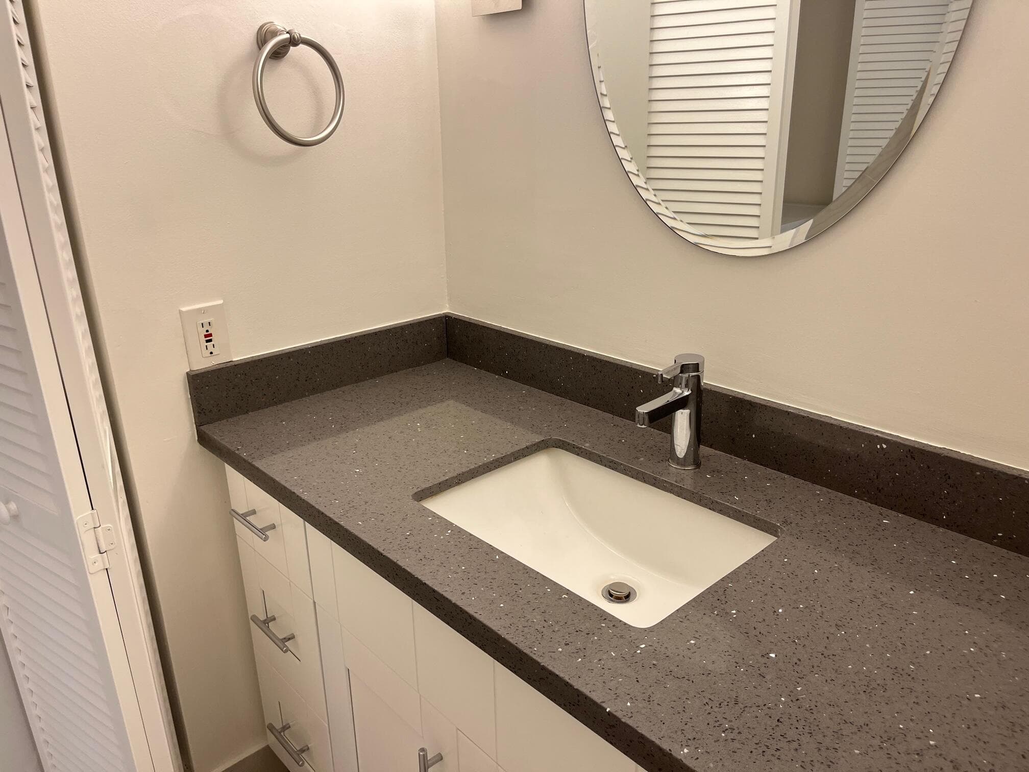 160 Yacht Club Way 209, Hypoluxo, FL 33462 — photo 10 of 32