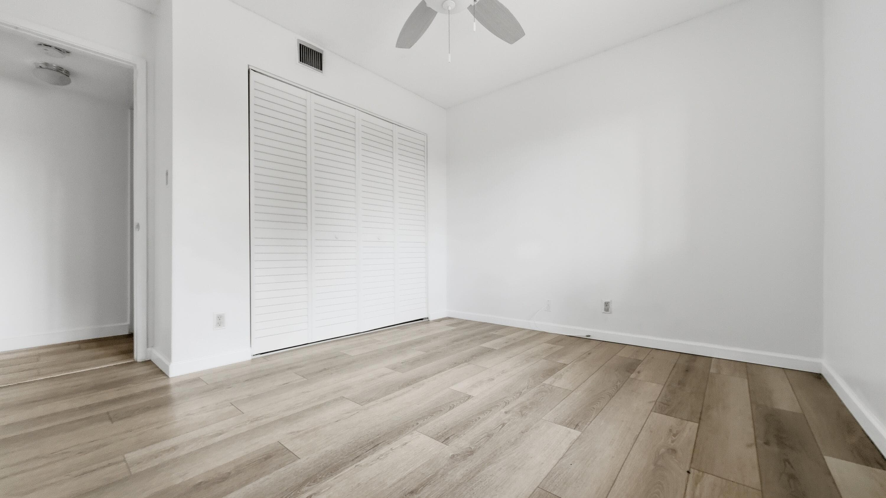 3031 N Oakland Forest Drive 201, Oakland Park, FL 33309 — photo 7 of 10