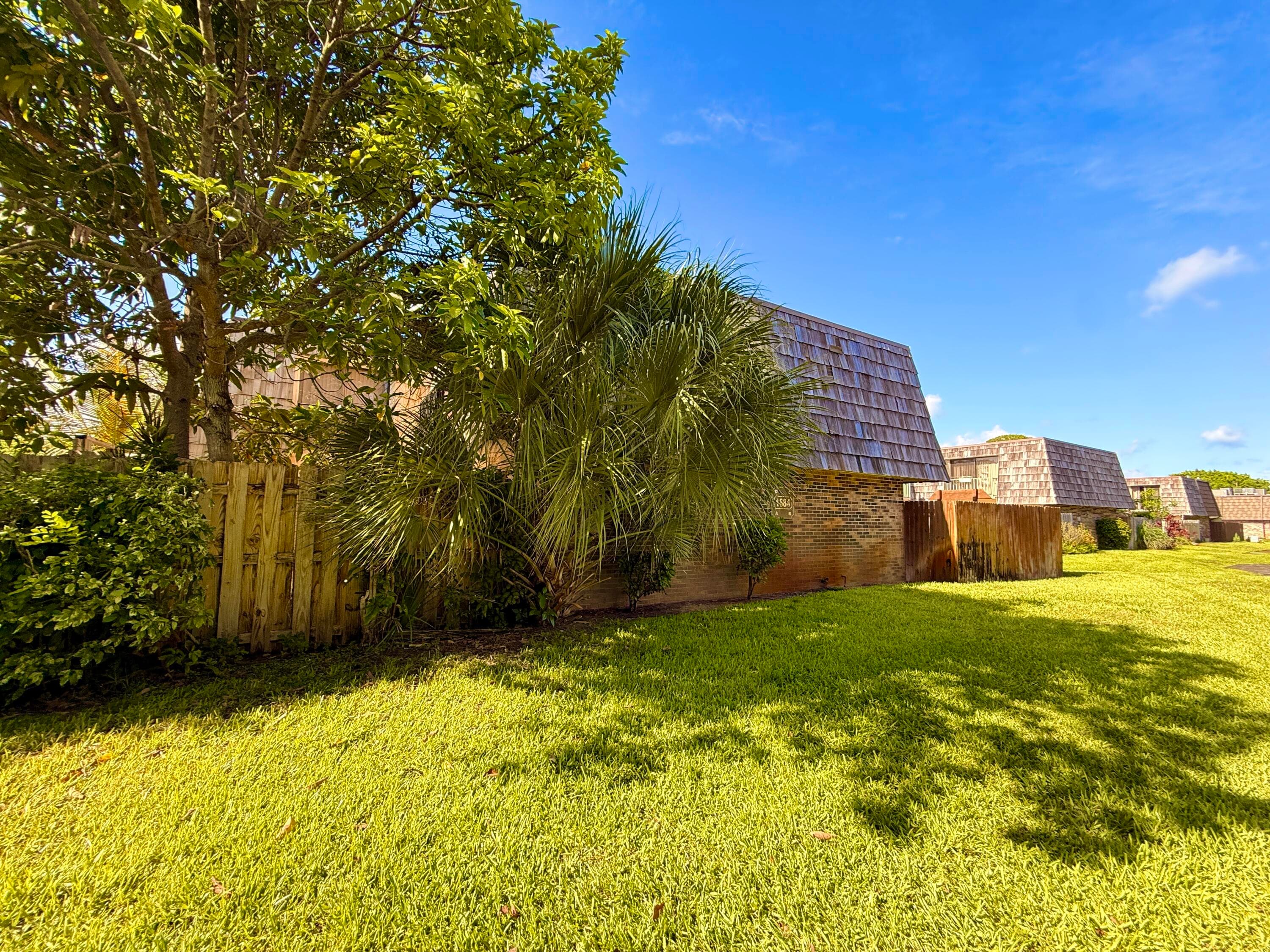 1684 Forest Lakes Circle A, West Palm Beach, FL 33406 — photo 4 of 124