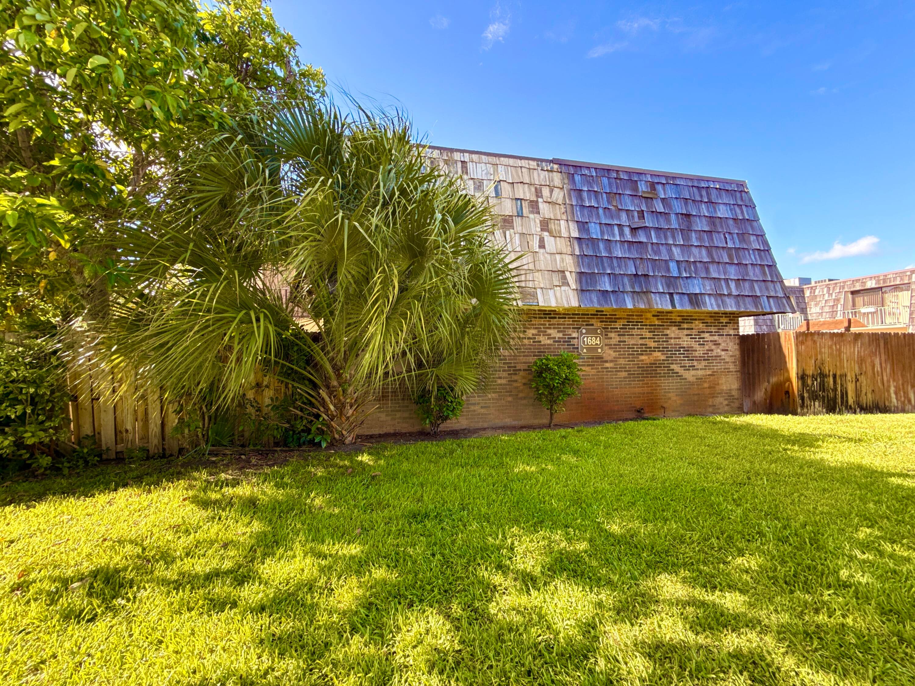 1684 Forest Lakes Circle A, West Palm Beach, FL 33406 — photo 3 of 124