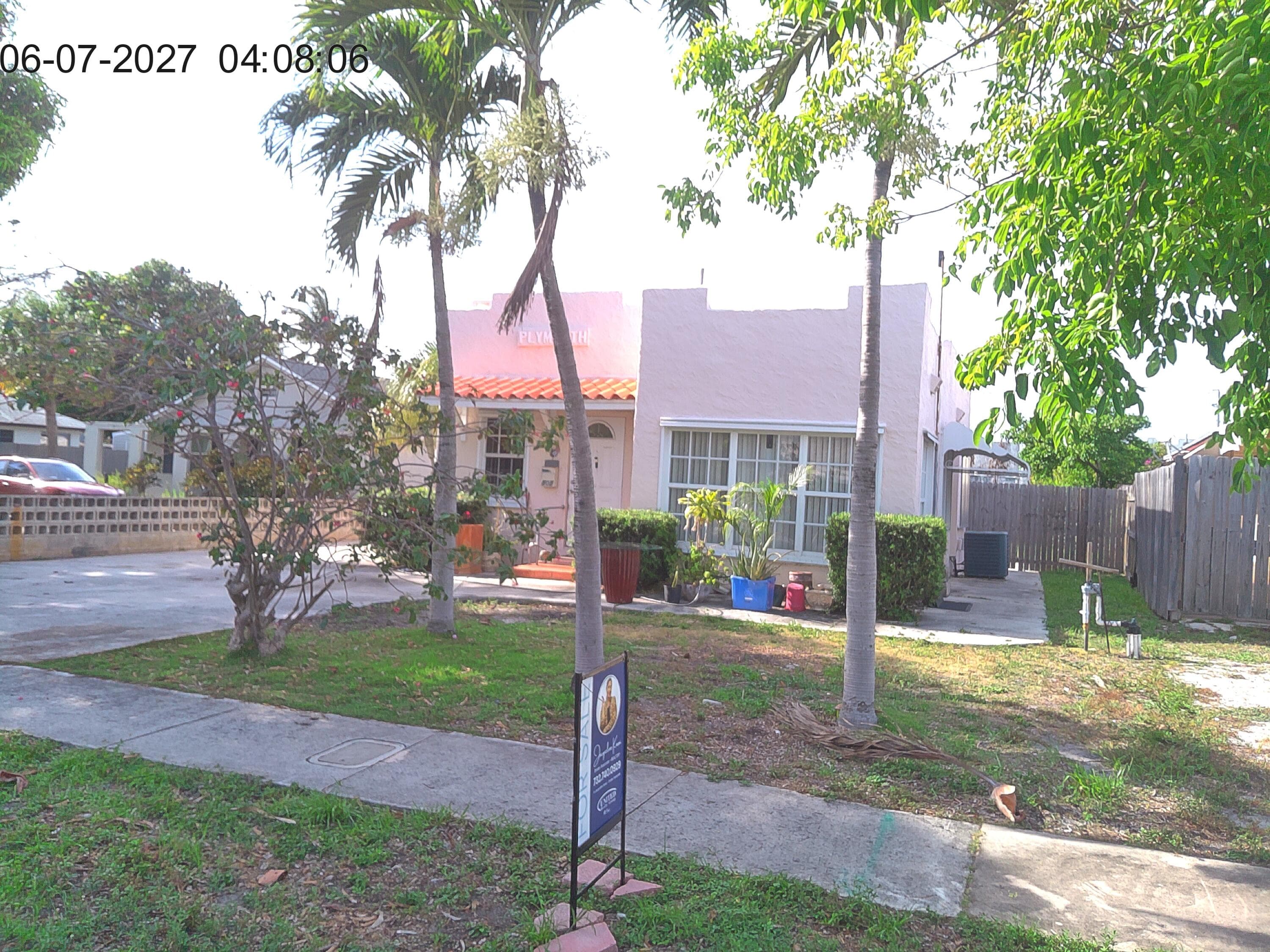 505 Independence Road, West Palm Beach, FL 33405 — photo 4 of 21