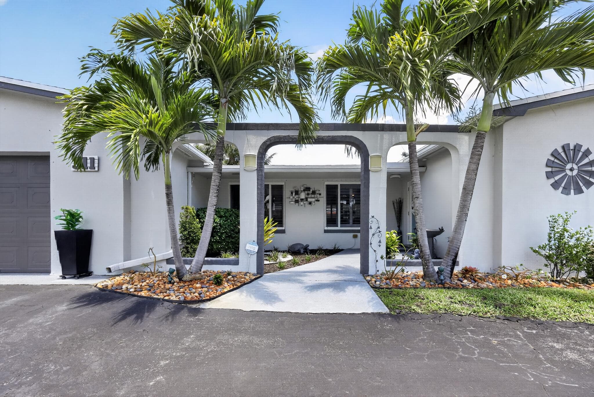 311 NW 93rd Terrace, Pembroke Pines, FL 33024 — photo 2 of 33