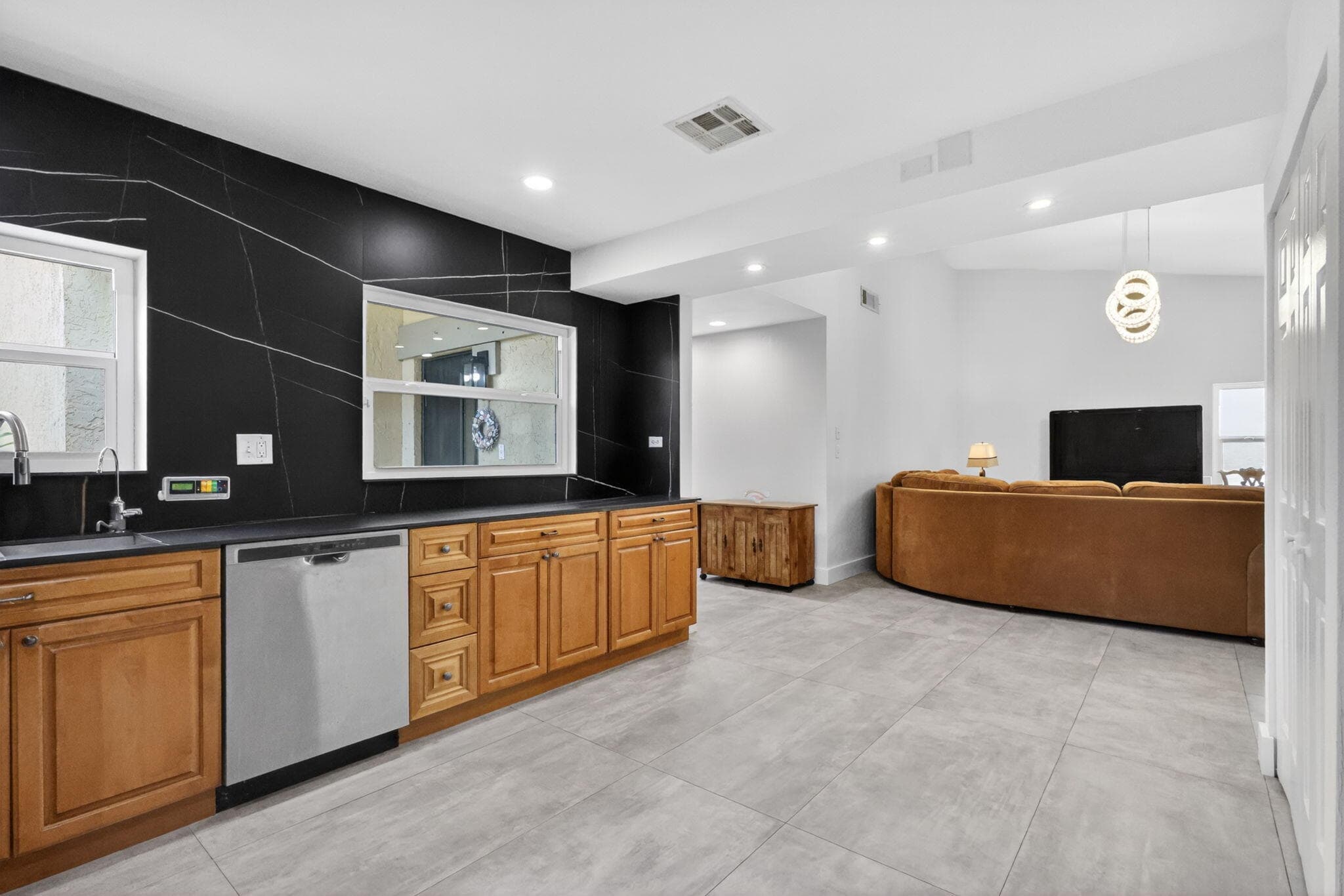 1230 NW 22nd Avenue, Delray Beach, FL 33445 — photo 9 of 34