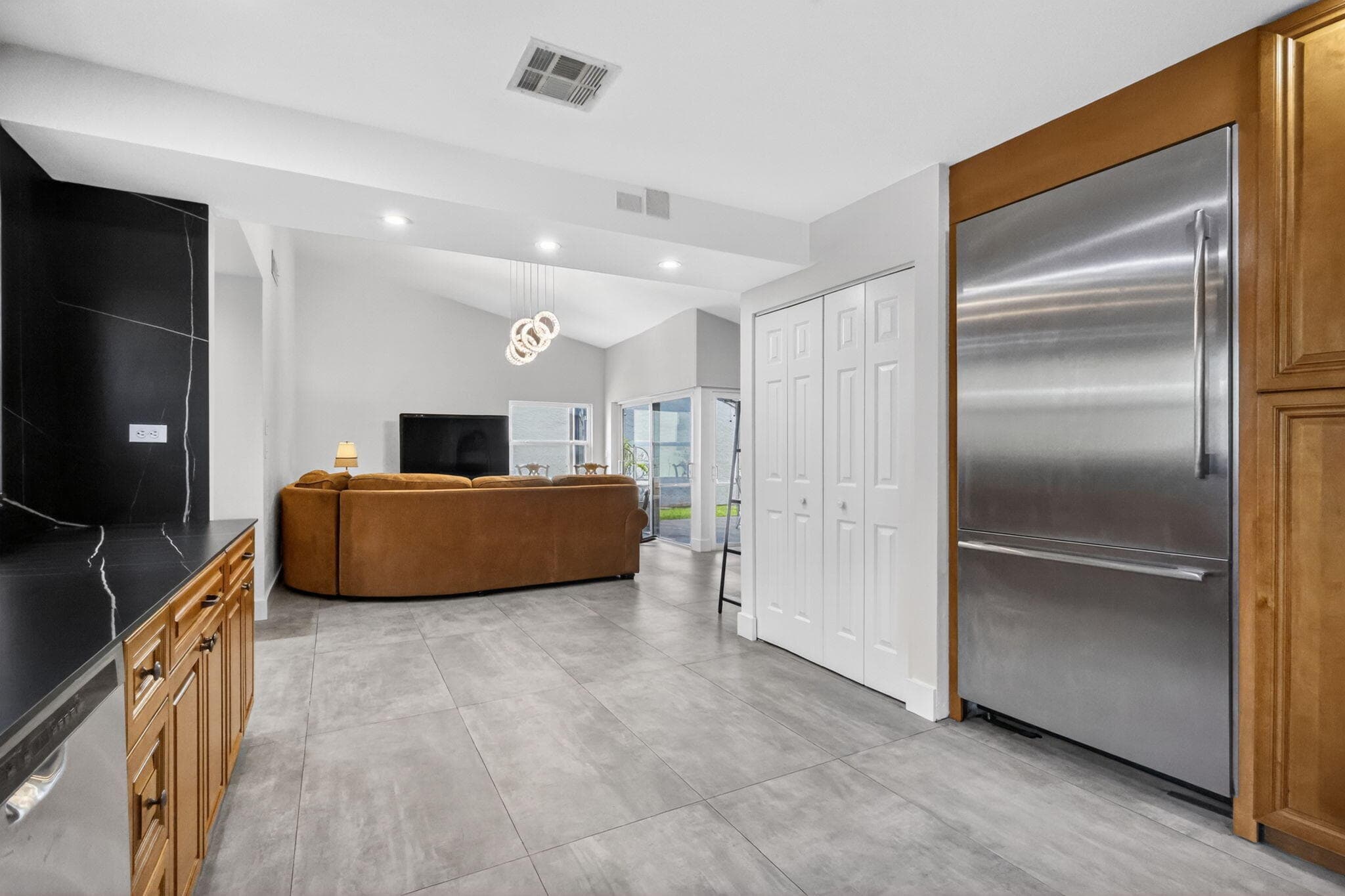 1230 NW 22nd Avenue, Delray Beach, FL 33445 — photo 10 of 34