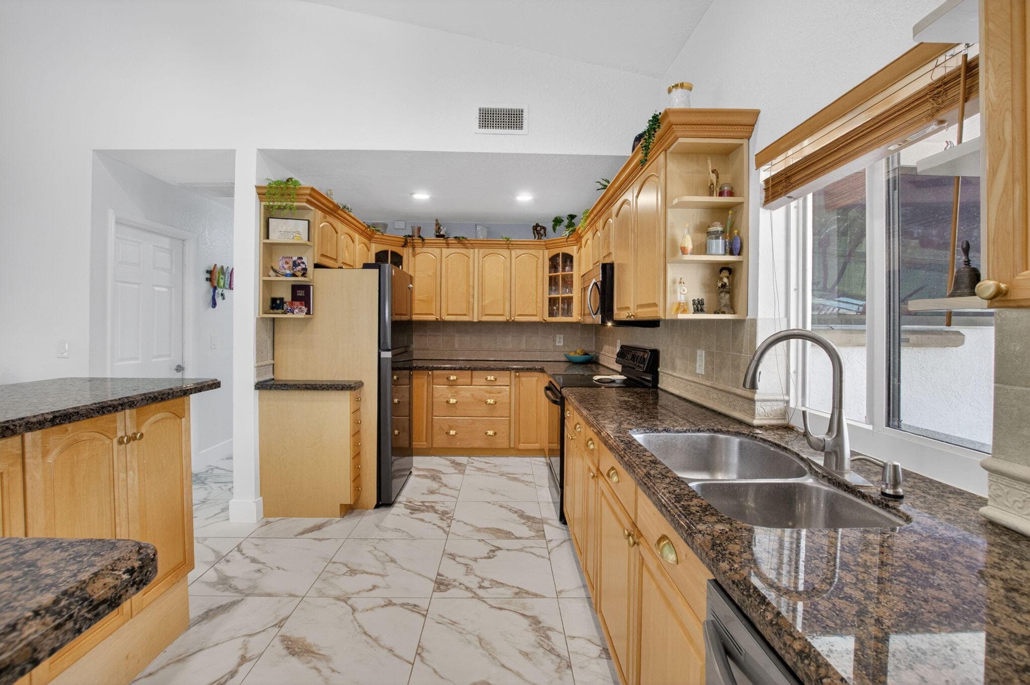 1273 NW 11th Street, Boynton Beach, FL 33426 — photo 15 of 65