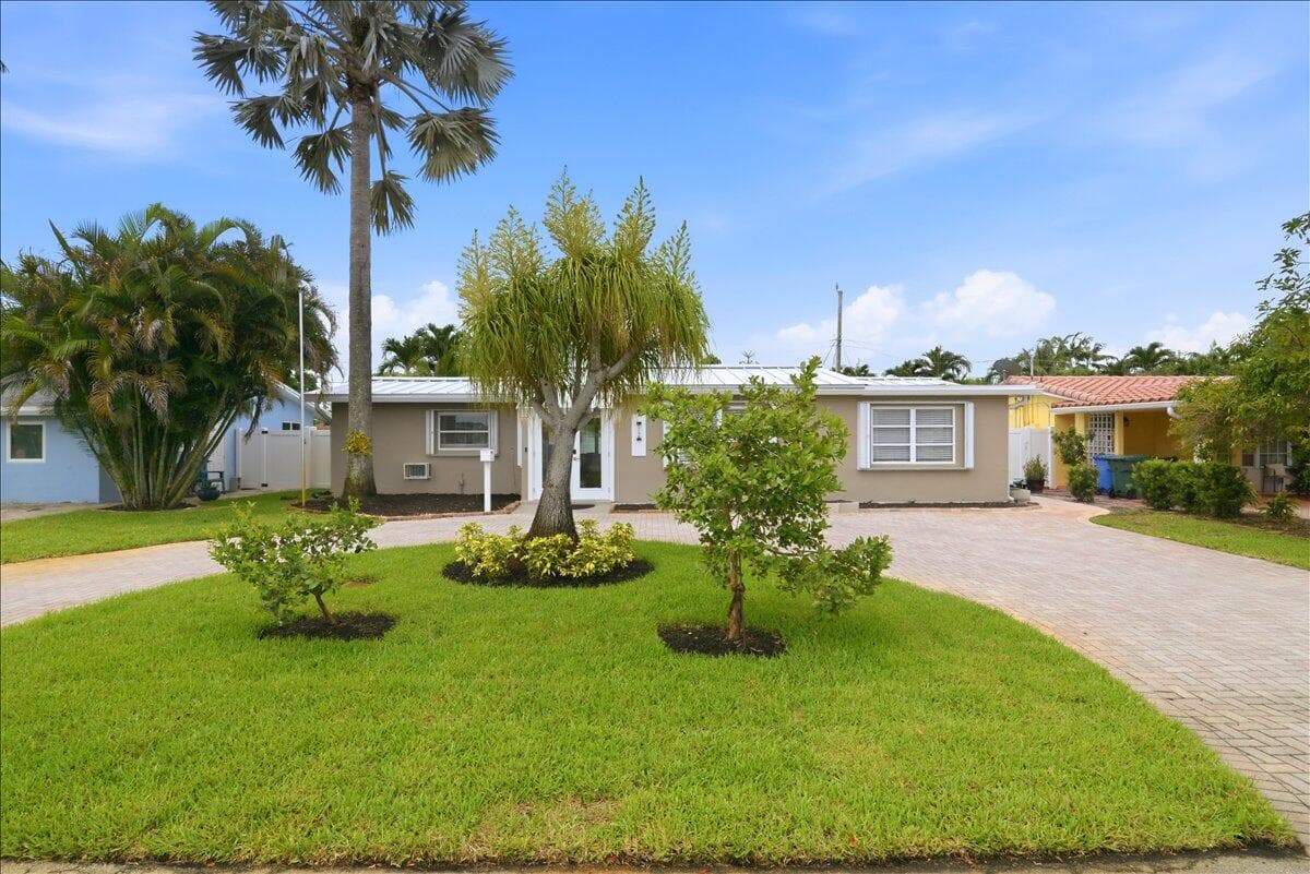 1730 NW 39th Street, Oakland Park, FL 33309 — photo 4 of 48