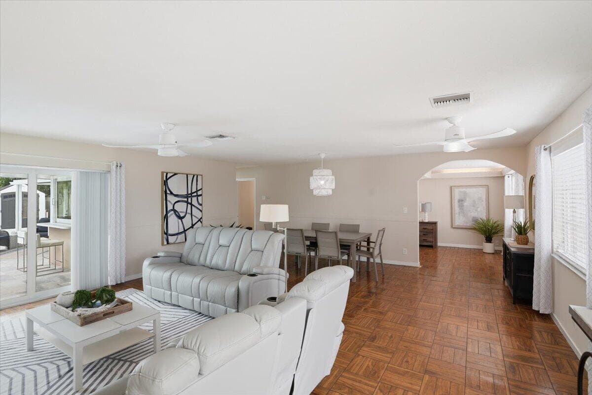 1730 NW 39th Street, Oakland Park, FL 33309 — photo 7 of 48