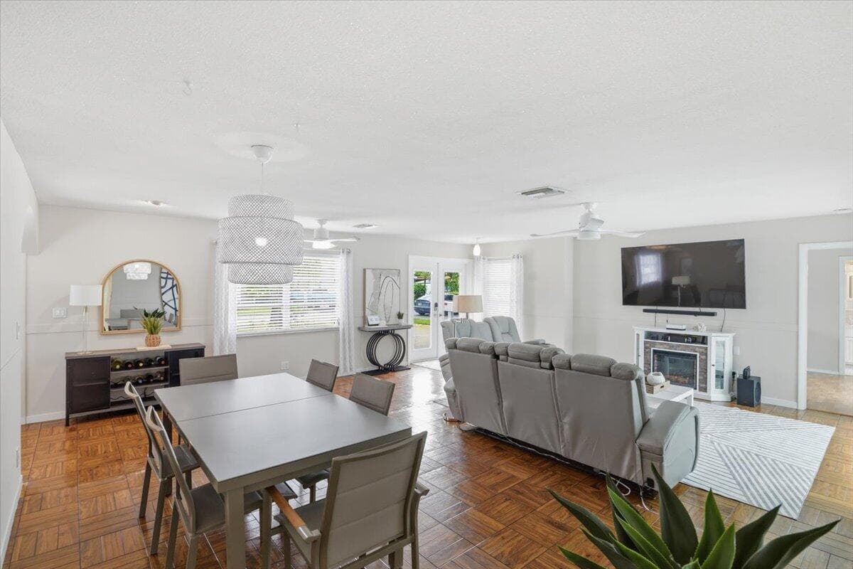 1730 NW 39th Street, Oakland Park, FL 33309 — photo 12 of 48