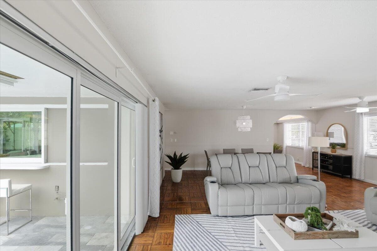 1730 NW 39th Street, Oakland Park, FL 33309 — photo 15 of 48