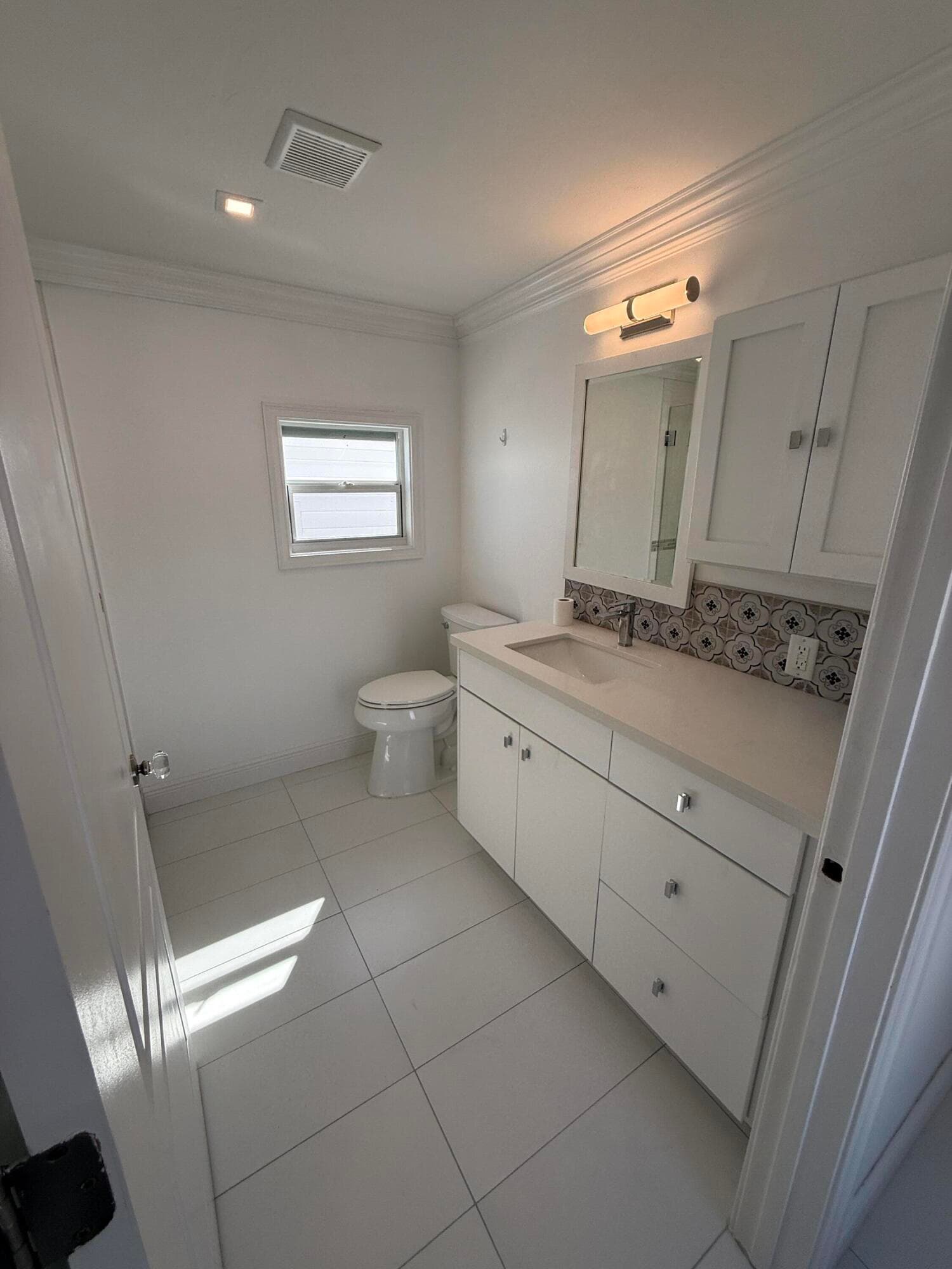 206 Eagle Drive E, Briny Breezes, FL 33435 — photo 5 of 20