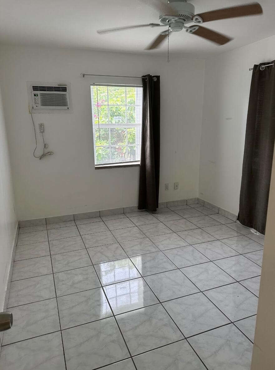 31 SW 10th Street 3, Dania Beach, FL 33004 — photo 8 of 10