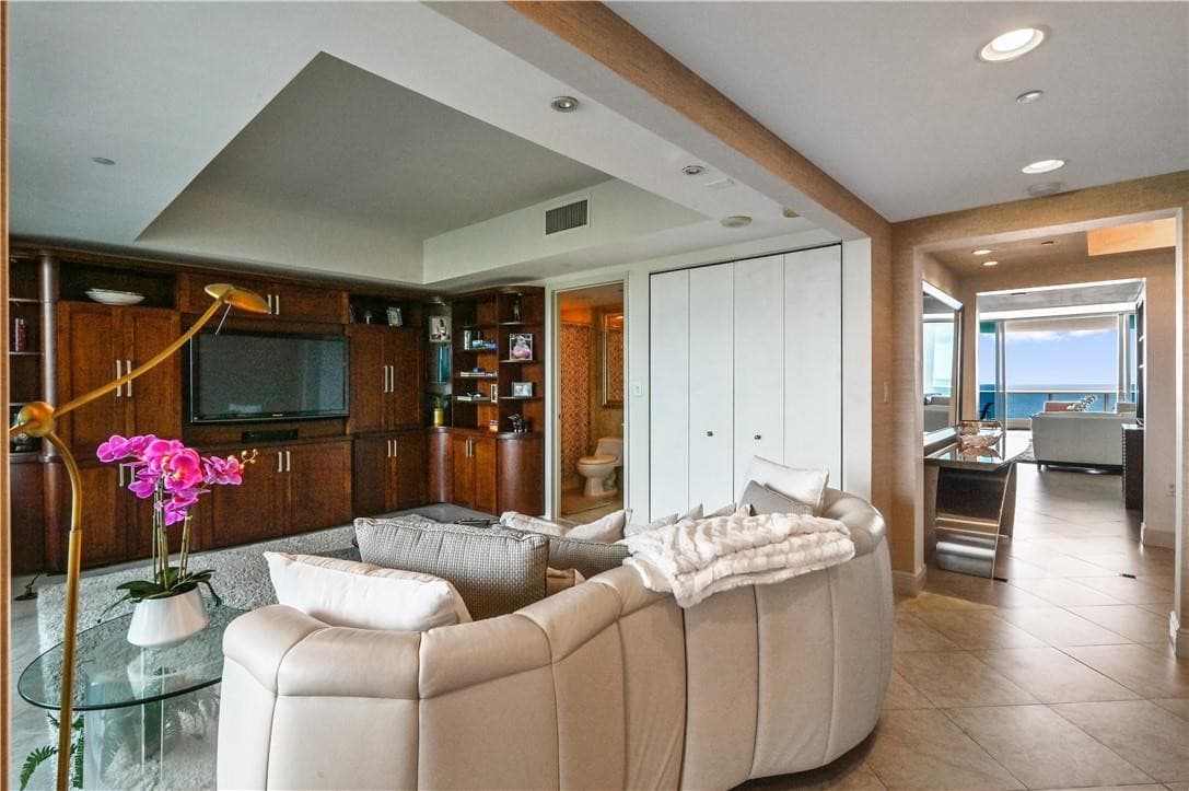 1600 S Ocean Boulevard 902, Lauderdale-By-The-Sea, FL 33062 — photo 10 of 56