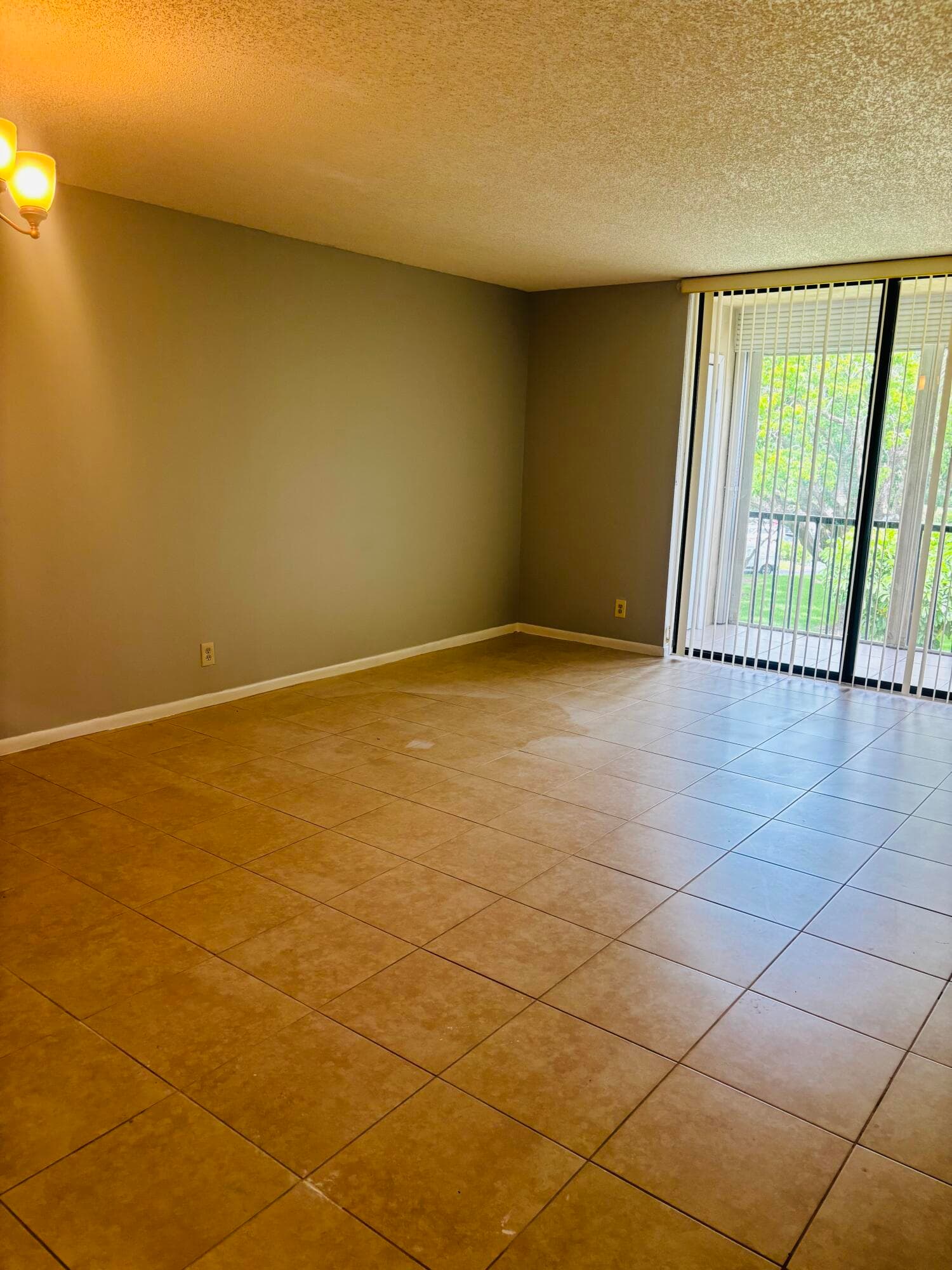 5190 Las Verdes Circle 315, Delray Beach, FL 33484 — photo 7 of 11