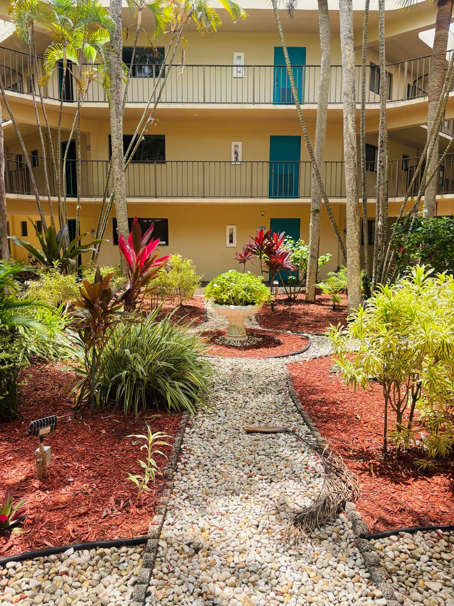5190 Las Verdes Circle 315, Delray Beach, FL 33484 — photo 8 of 11