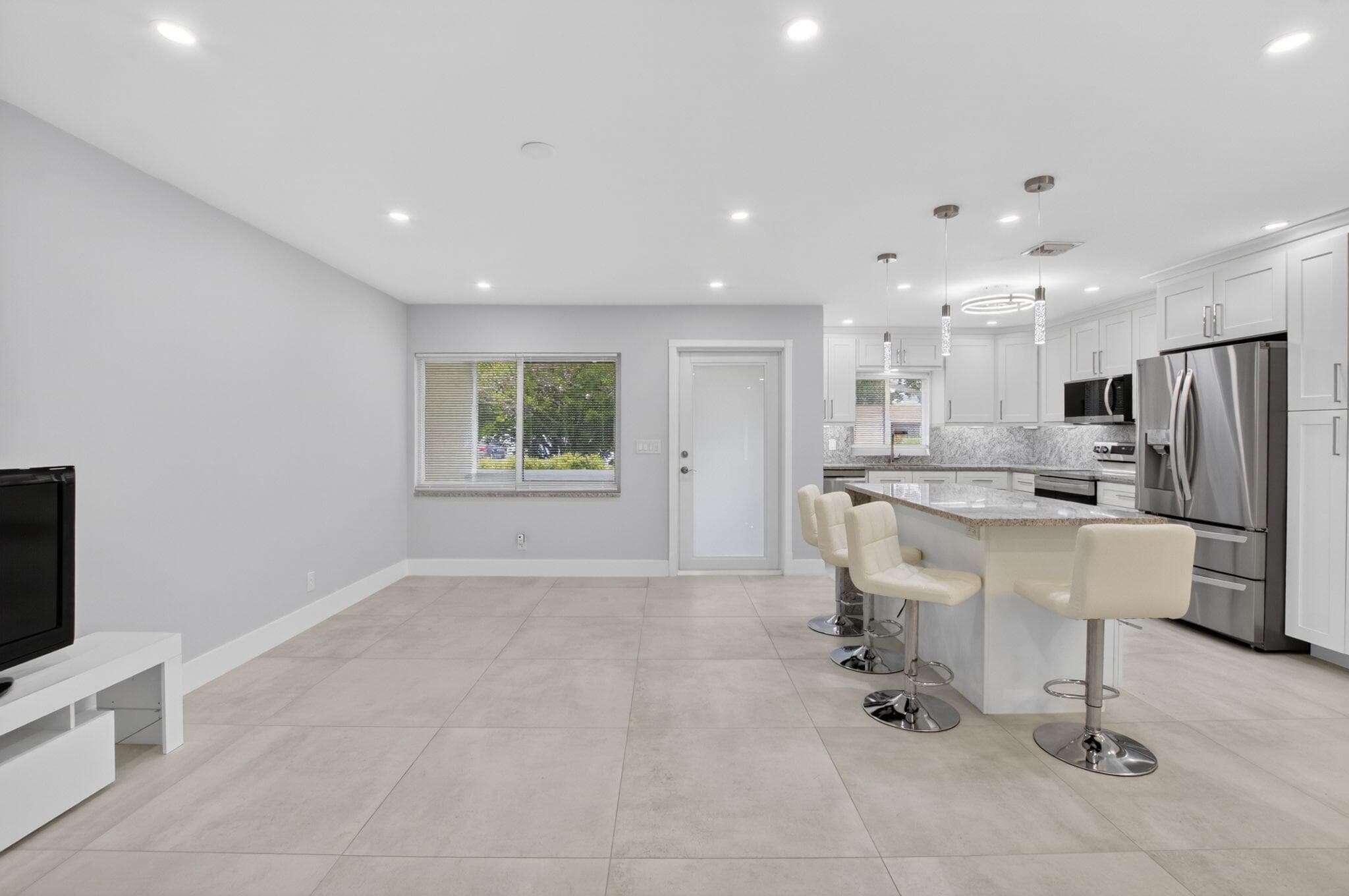 6049 Vía Diana, Delray Beach, FL 33484 — photo 9 of 47