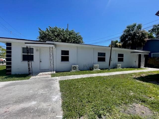 304 N Tamarind Avenue, West Palm Beach, FL 33401 — photo 2 of 31