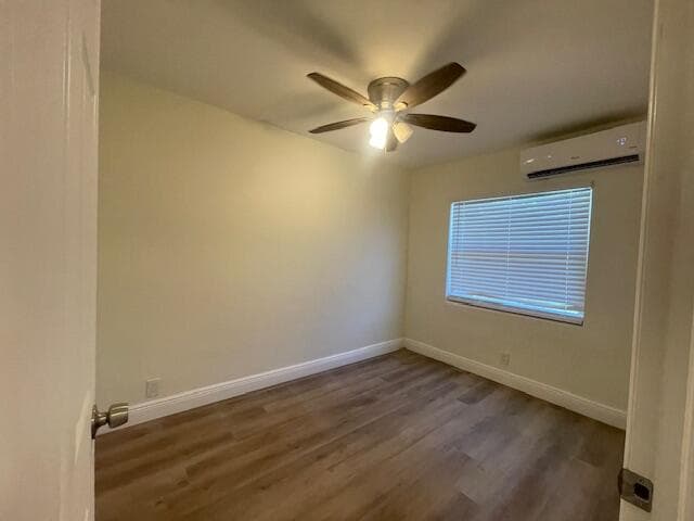 304 N Tamarind Avenue, West Palm Beach, FL 33401 — photo 11 of 31