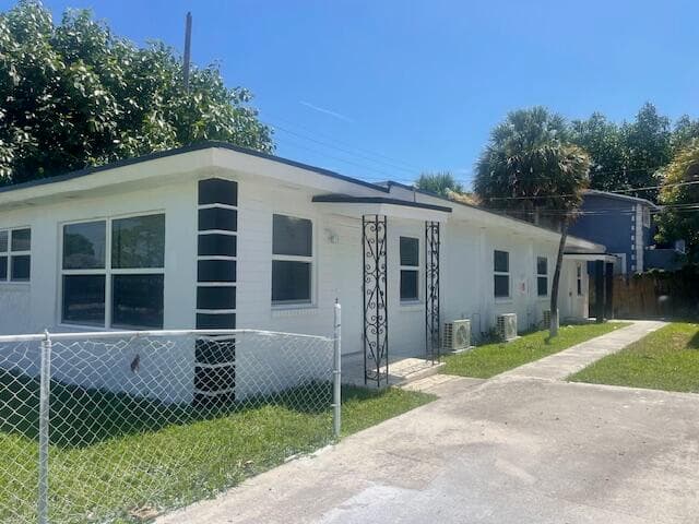 304 N Tamarind Avenue, West Palm Beach, FL 33401 — photo 30 of 31
