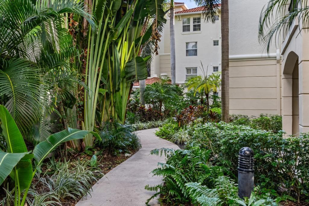 2202 Tuscany Way, Boynton Beach, FL 33435 — photo 18 of 44