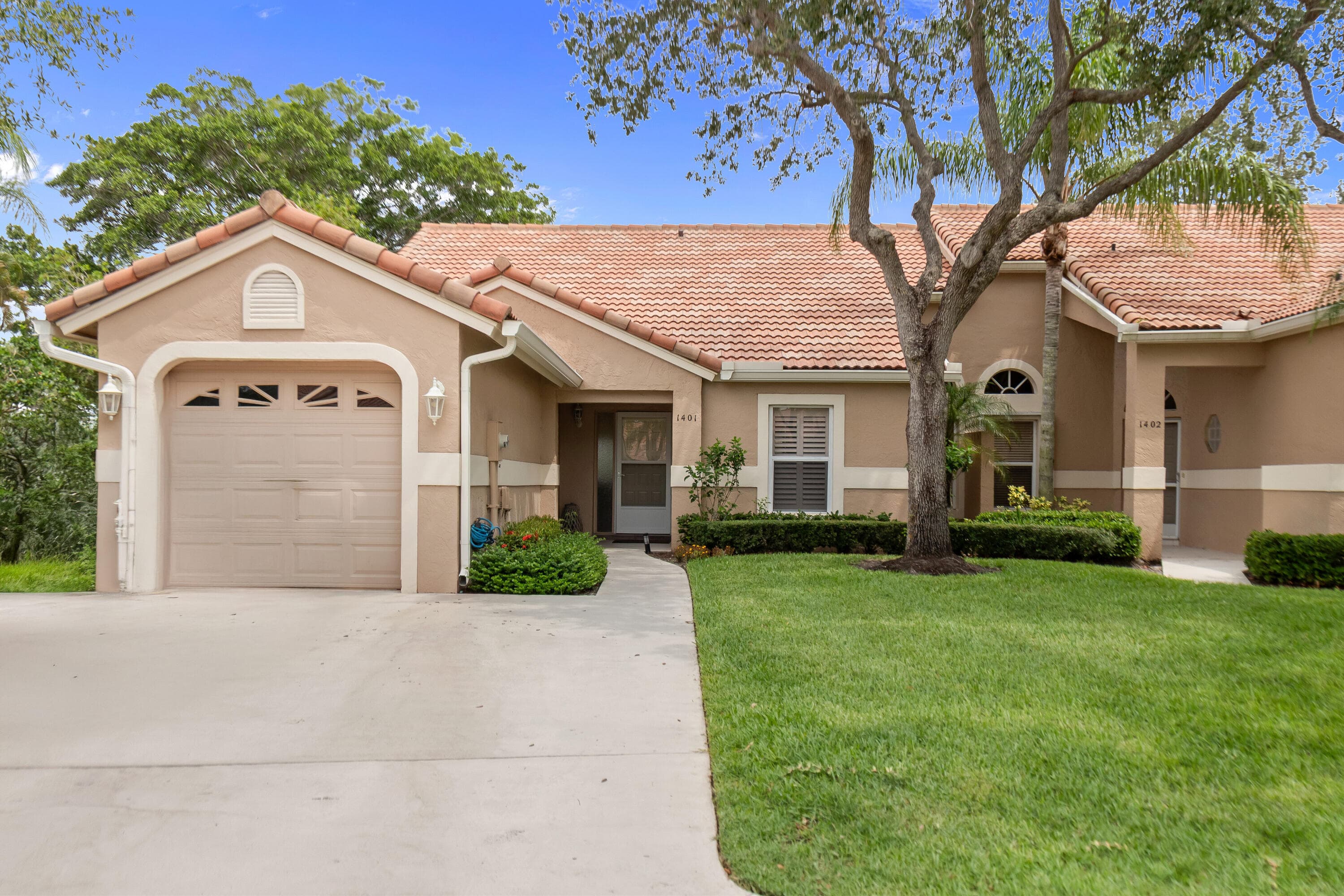 1401 Mahogany Place, Palm Beach Gardens, FL 33418 — photo 2 of 42