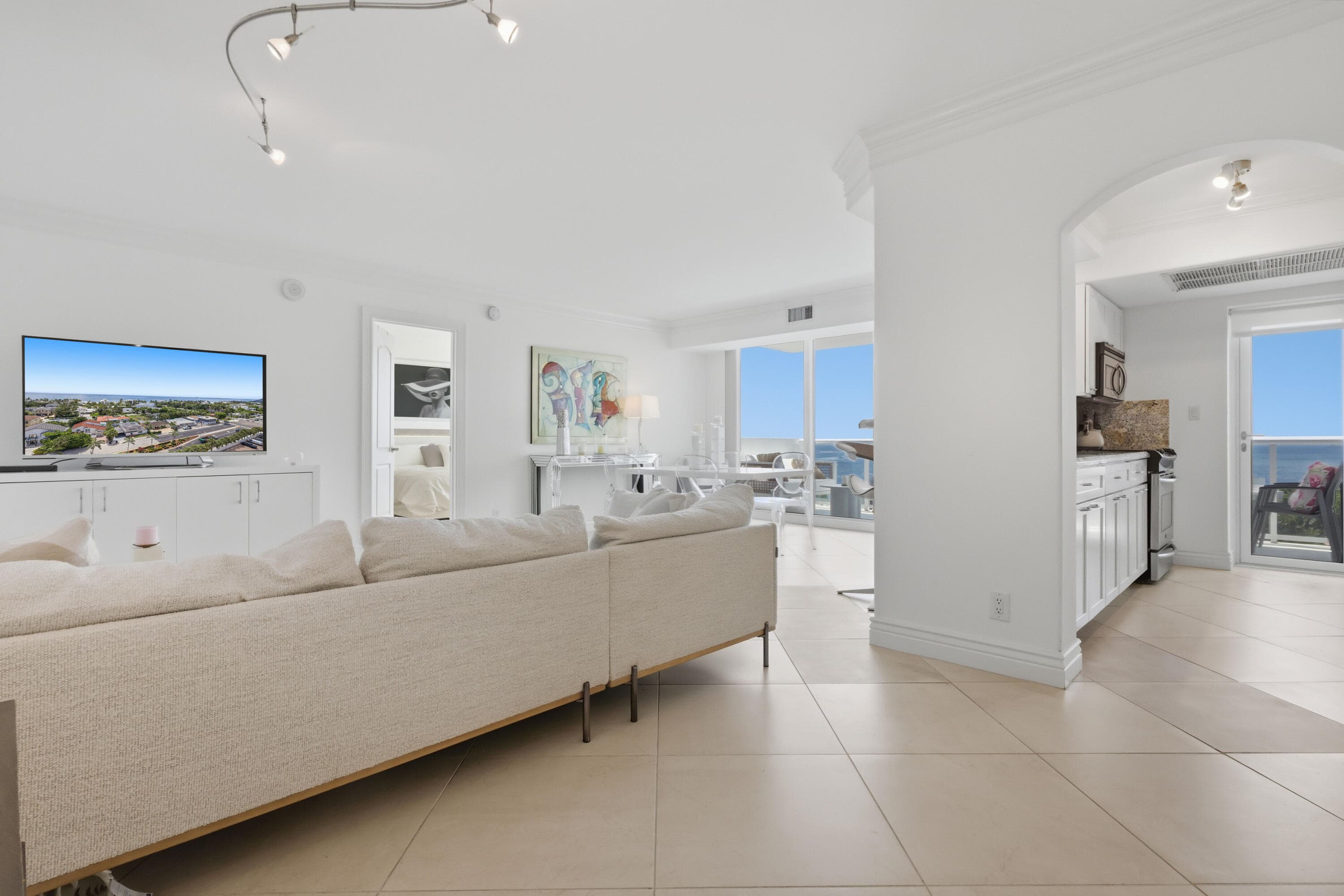 2715 N Ocean Boulevard 10c, Fort Lauderdale, FL 33308 — photo 5 of 23