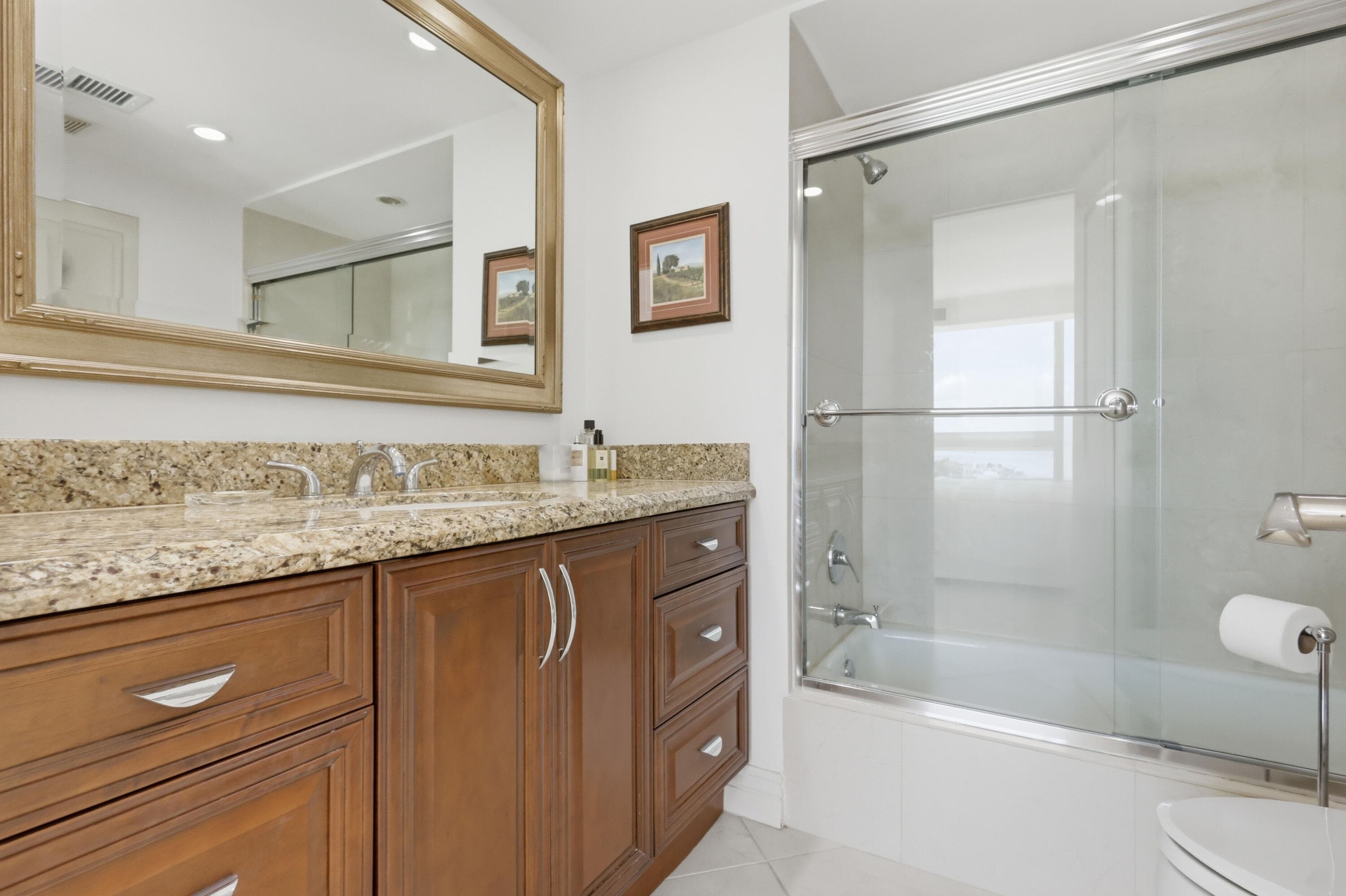 2715 N Ocean Boulevard 10c, Fort Lauderdale, FL 33308 — photo 15 of 23