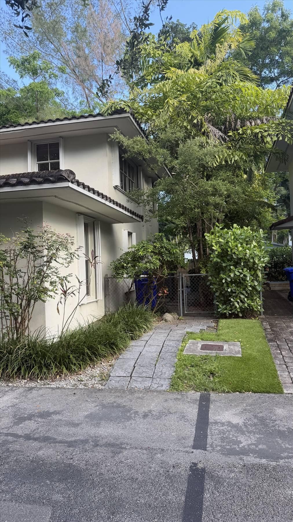 3611 SW 37th Avenue 19, Coconut Grove, FL 33133 — photo 2 of 24