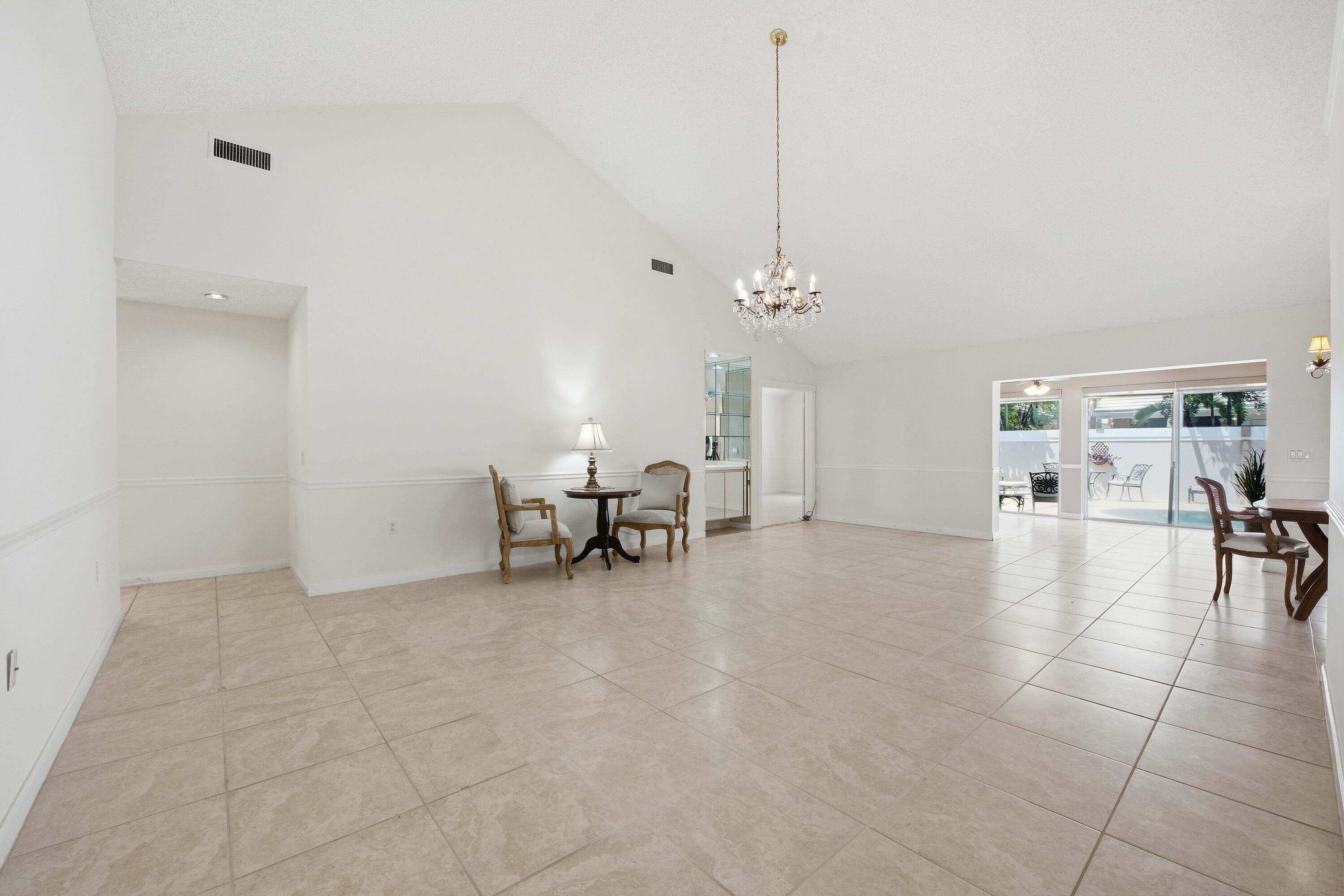 2319 Saratoga Bay Drive, West Palm Beach, FL 33409 — photo 4 of 32