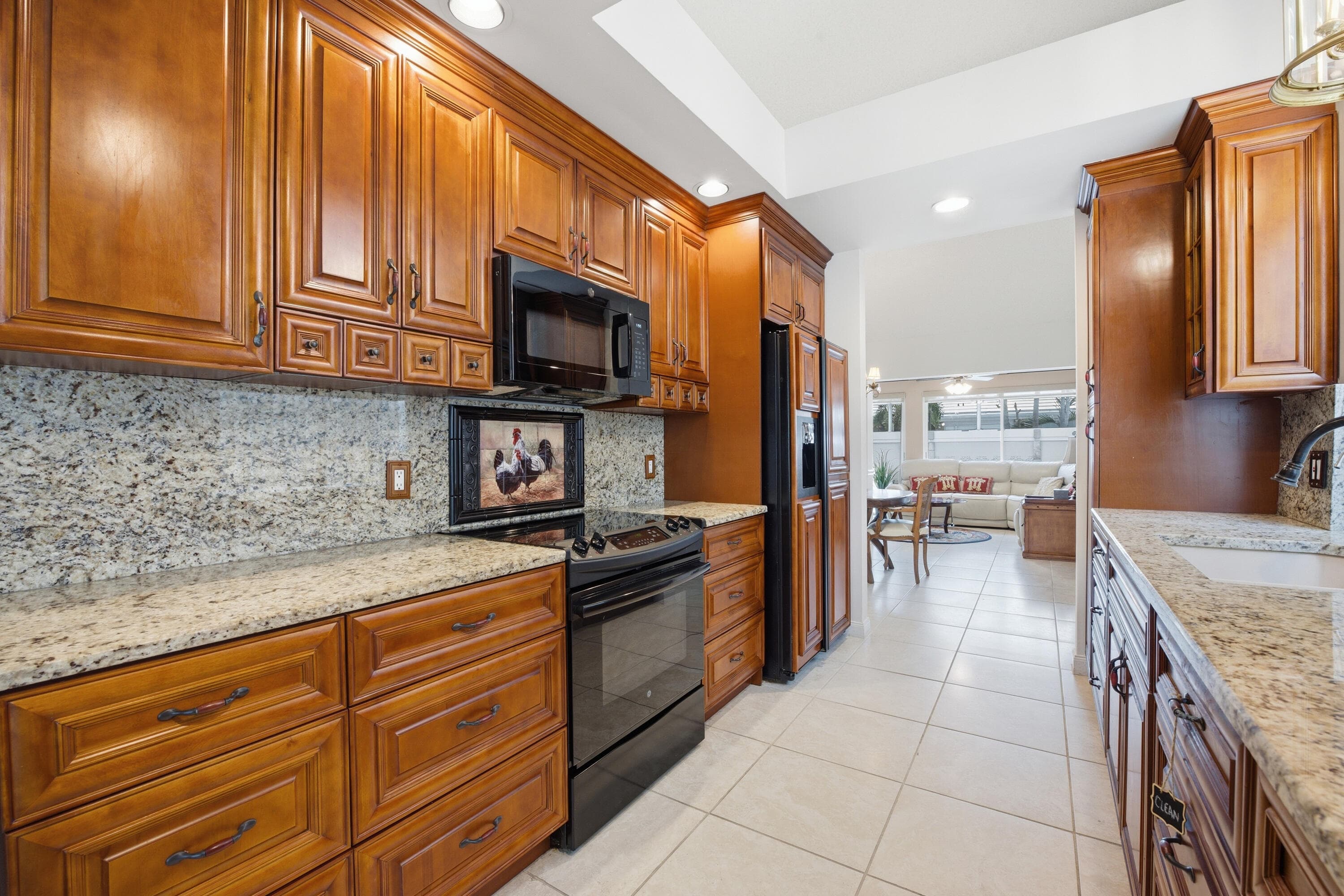 2319 Saratoga Bay Drive, West Palm Beach, FL 33409 — photo 14 of 32