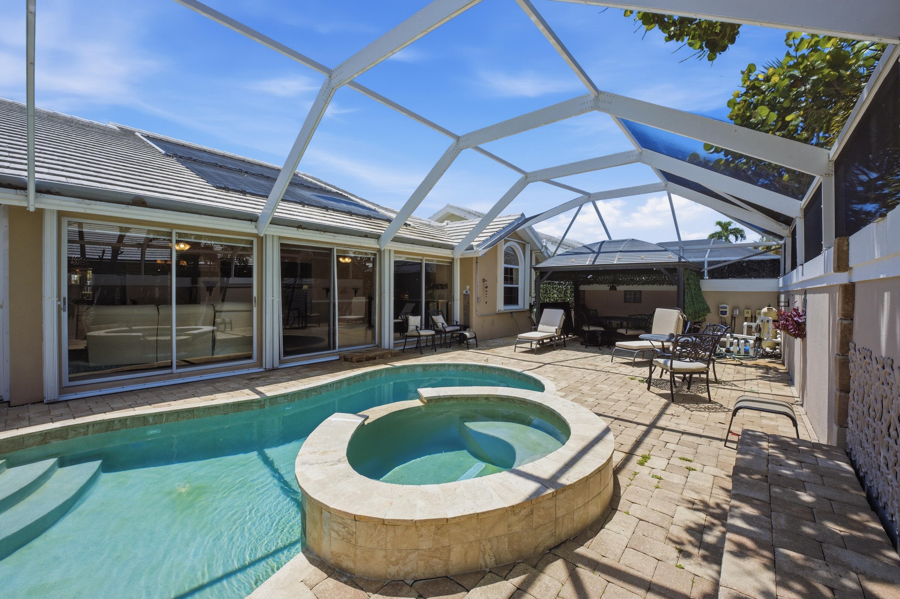 2319 Saratoga Bay Drive, West Palm Beach, FL 33409 — photo 29 of 32