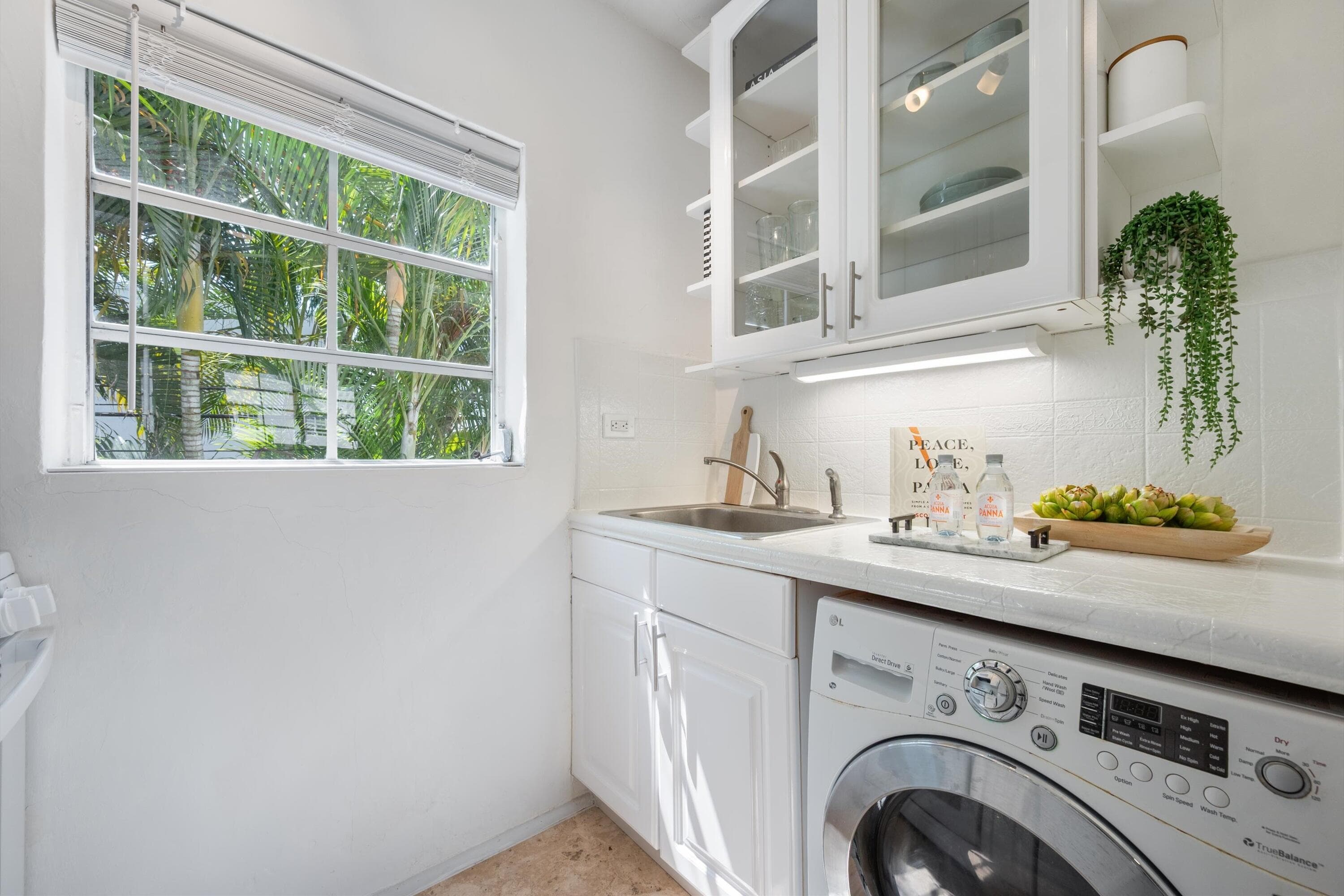 750 Española Way 8, Miami Beach, FL 33139 — photo 11 of 16
