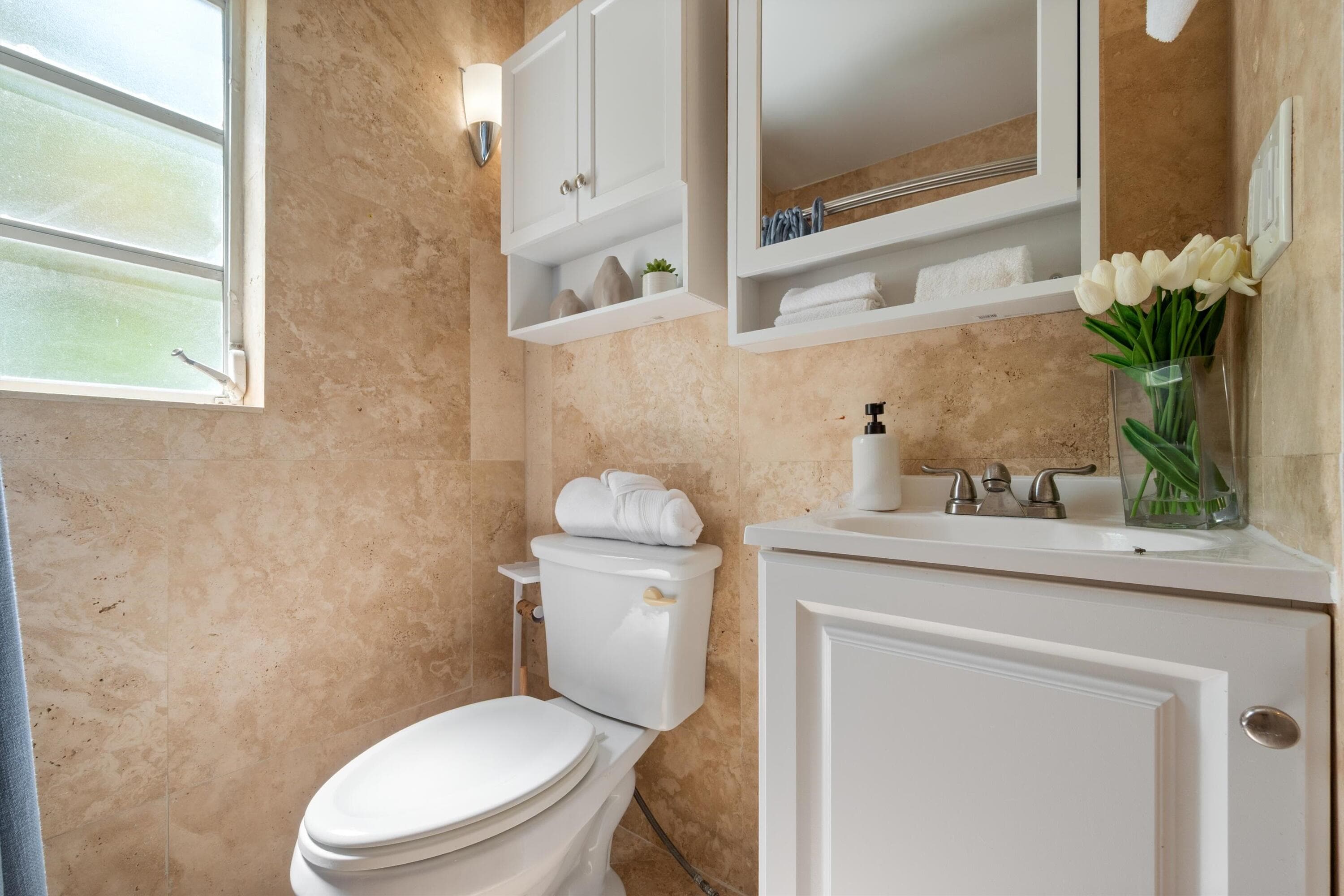 750 Española Way 8, Miami Beach, FL 33139 — photo 15 of 16
