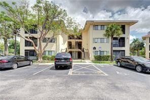 2445 SW 18th Terrace 110, Fort Lauderdale, FL 33315 — photo 1 of 15