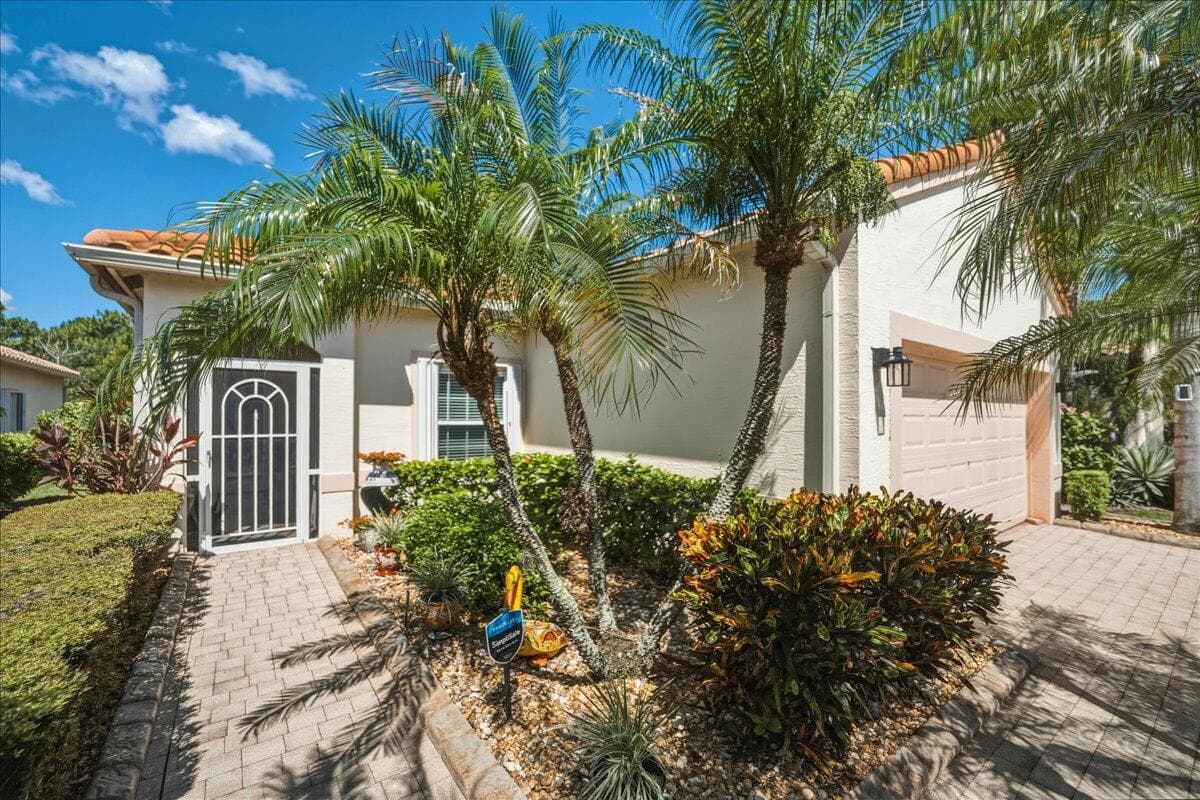 407 NW Granville Street, Port St. Lucie, FL 34986 — photo 3 of 55