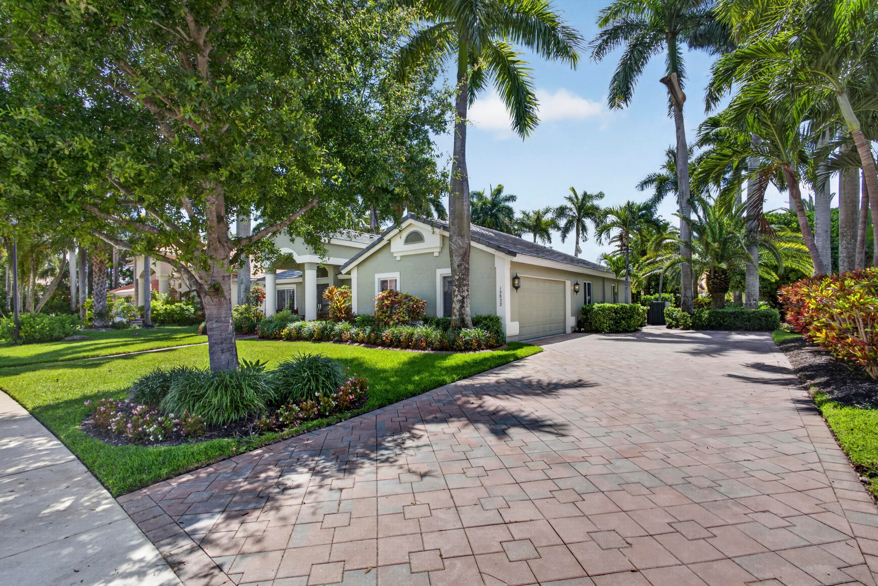 15822 Cypress Park Drive, Wellington, FL 33414 — photo 2 of 55