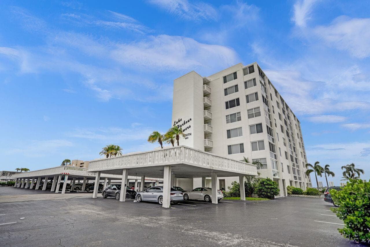 301 Lake Shore Drive 809, Lake Park, FL 33403 — photo 3 of 37