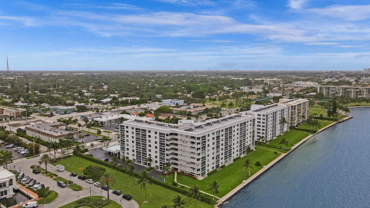 301 Lake Shore Drive 809, Lake Park, FL 33403 — photo 2 of 37