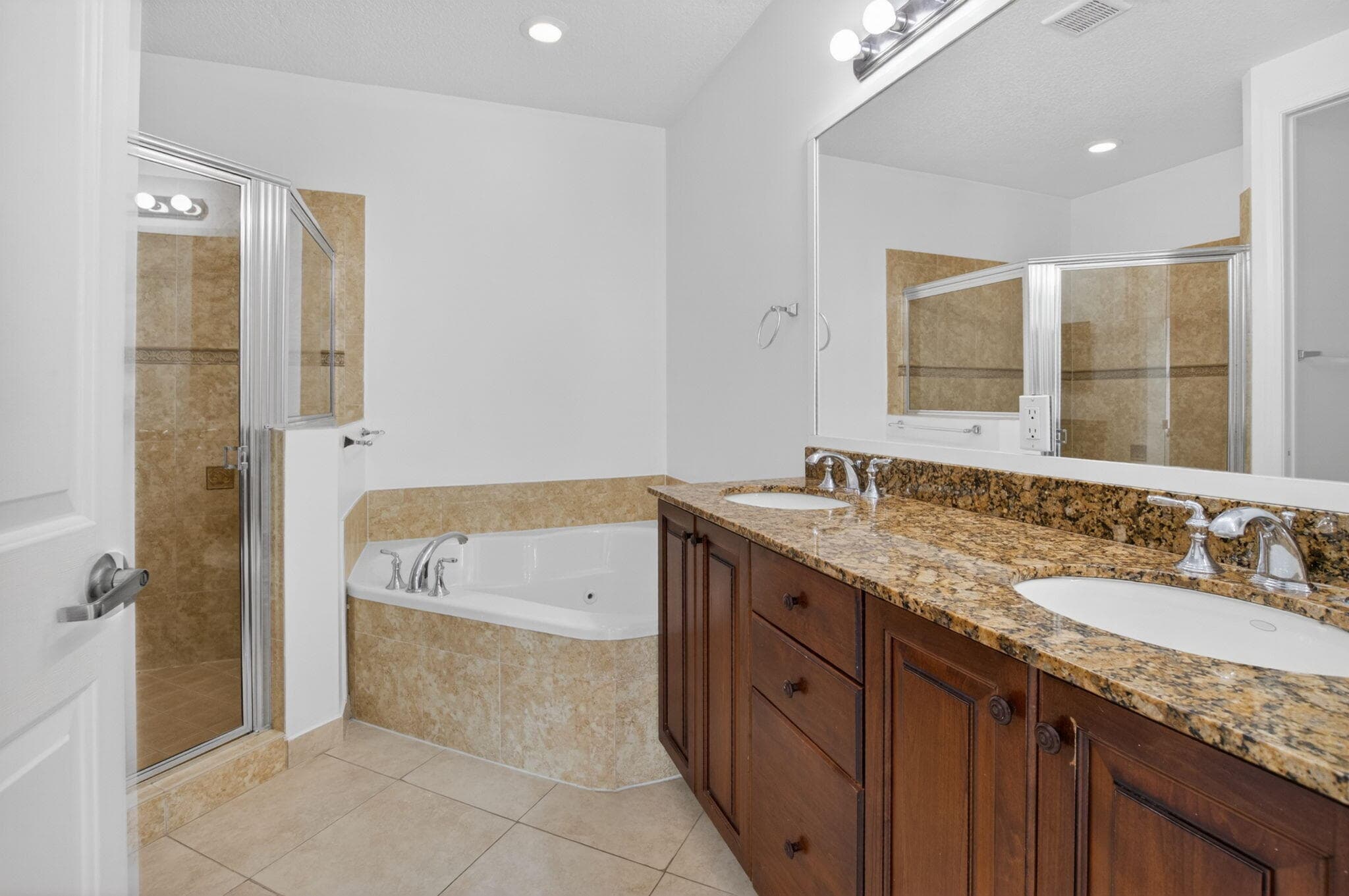 114 E Astor Circle E, Delray Beach, FL 33484 — photo 14 of 24