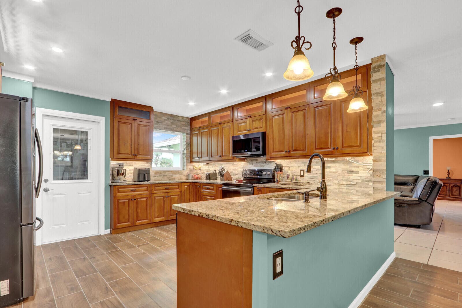 127 Miramar Avenue, Royal Palm Beach, FL 33411 — photo 13 of 48