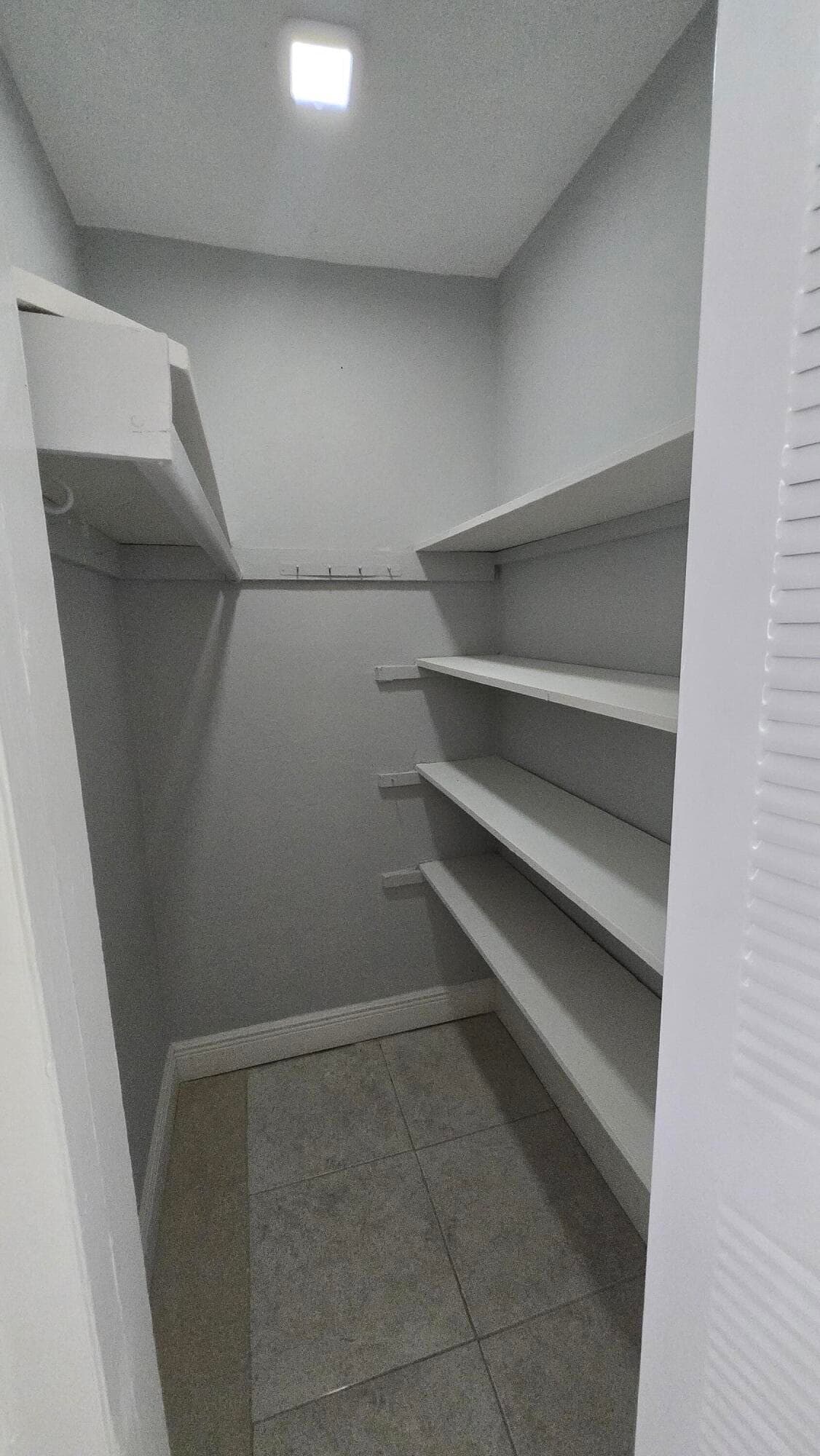 16951 NE 18th Avenue 14, Miami, FL 33162 — photo 7 of 12