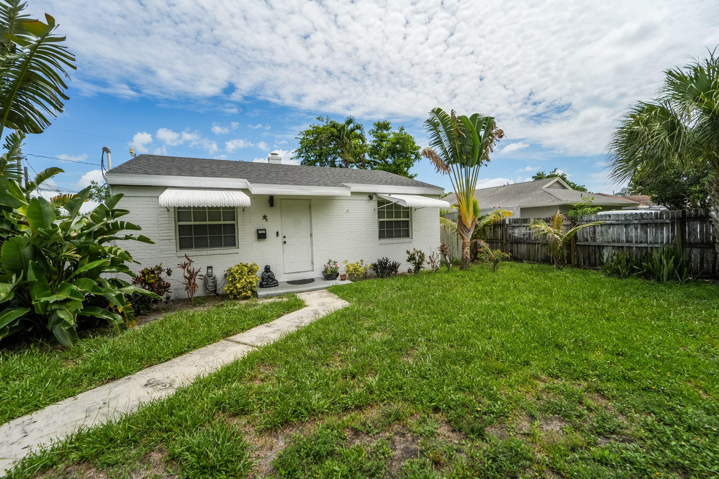 1007 Charles Street, West Palm Beach, FL 33401 — photo 3 of 37