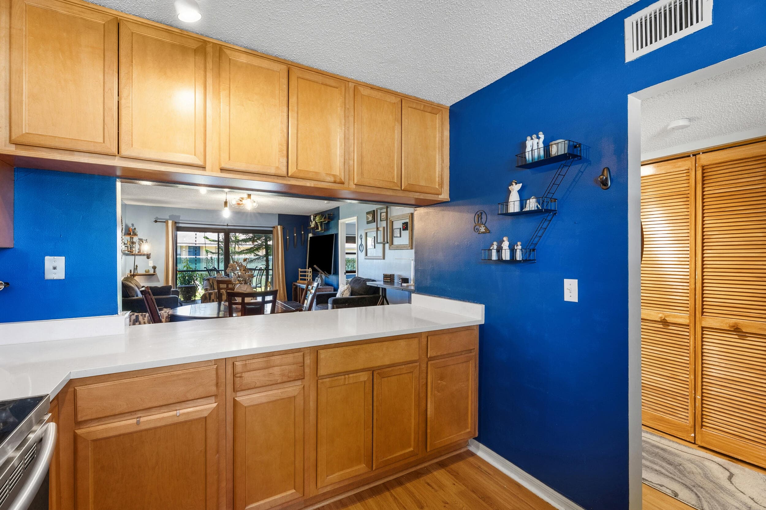 1201 SE Parkview Place G4, Stuart, FL 34994 — photo 7 of 36