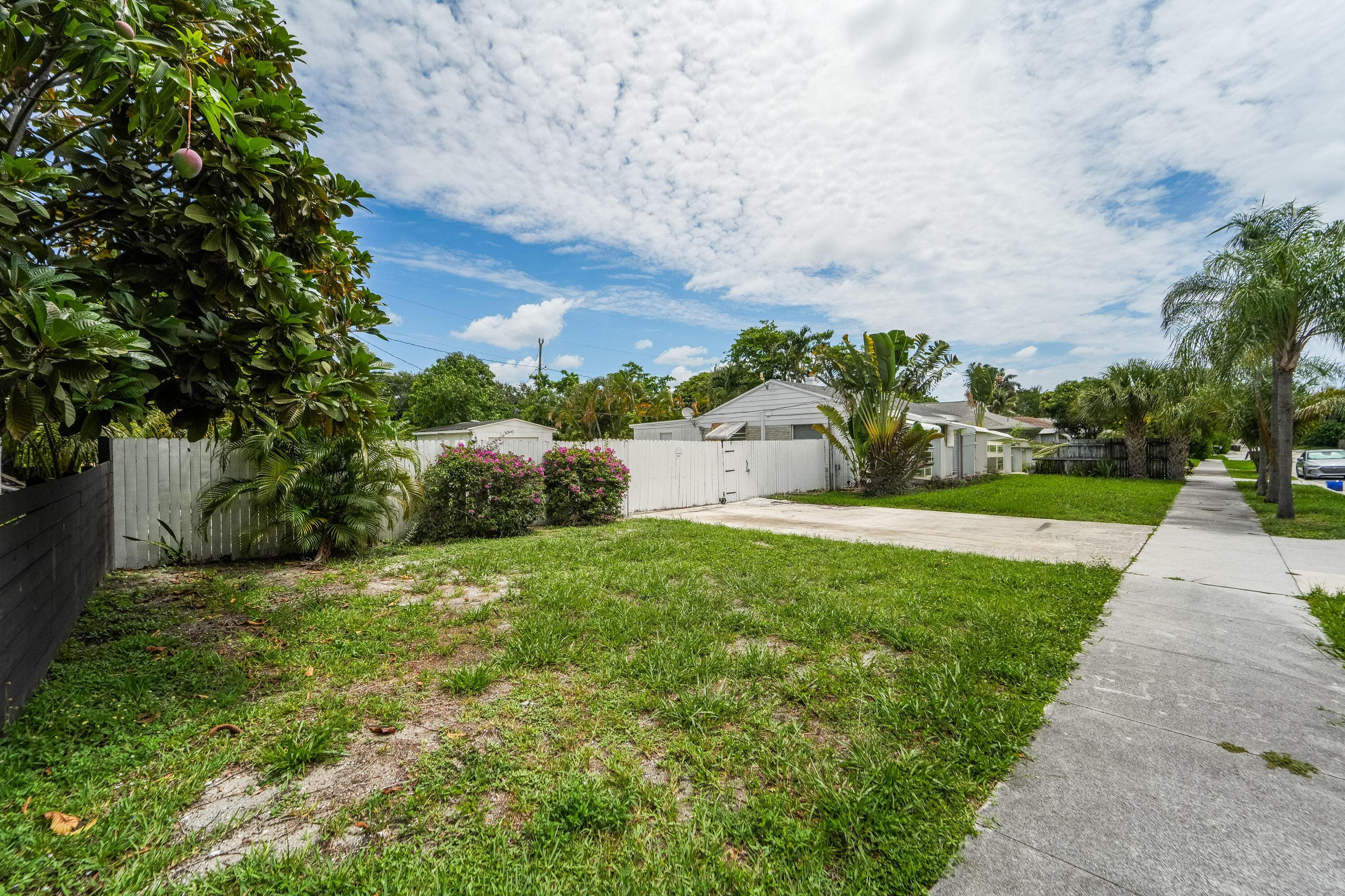 1007 Charles Street, West Palm Beach, FL 33401 — photo 14 of 37