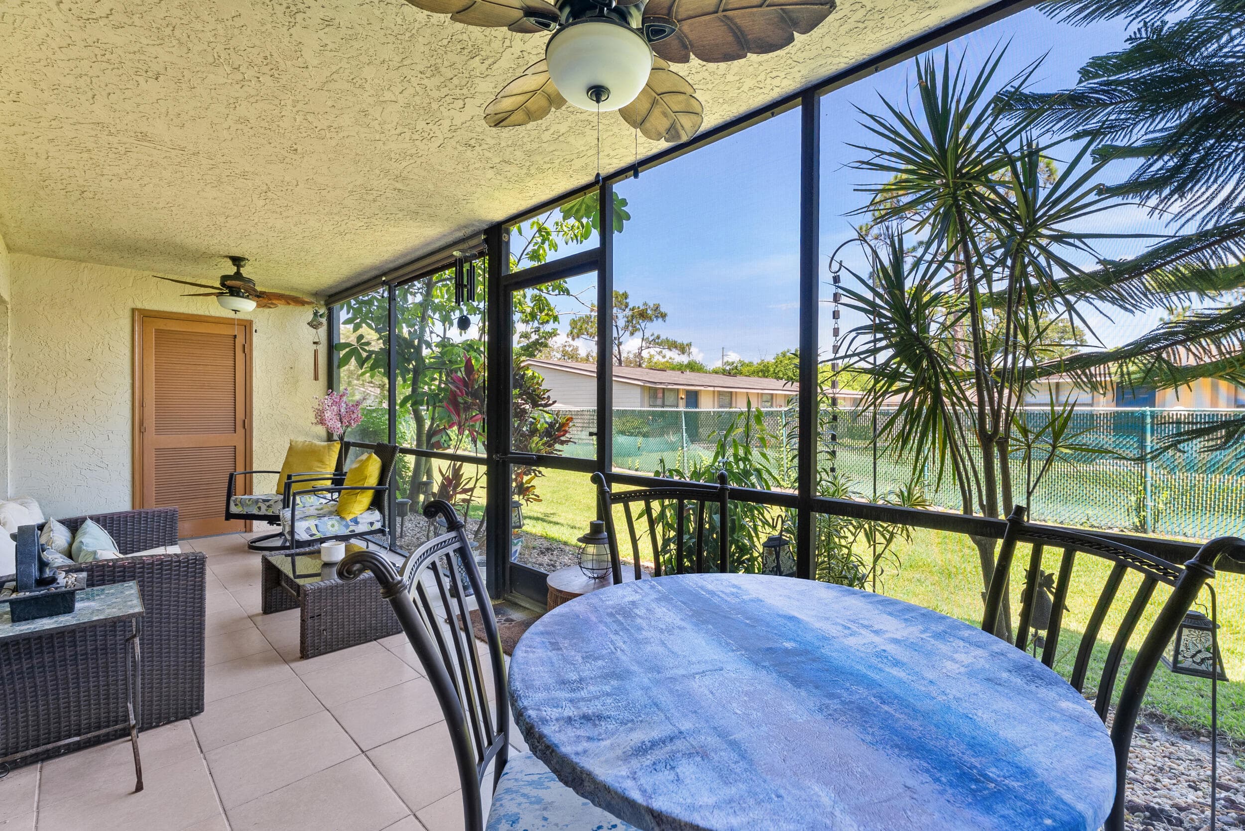 1201 SE Parkview Place G4, Stuart, FL 34994 — photo 22 of 36