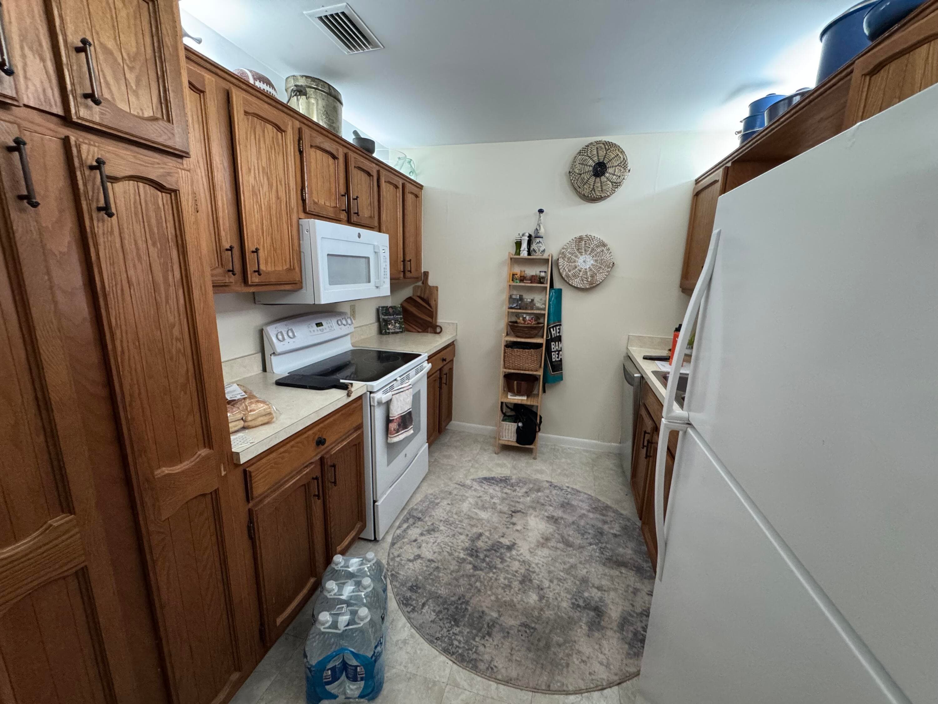2400 SW 19th Avenue 128, Boynton Beach, FL 33426 — photo 8 of 35