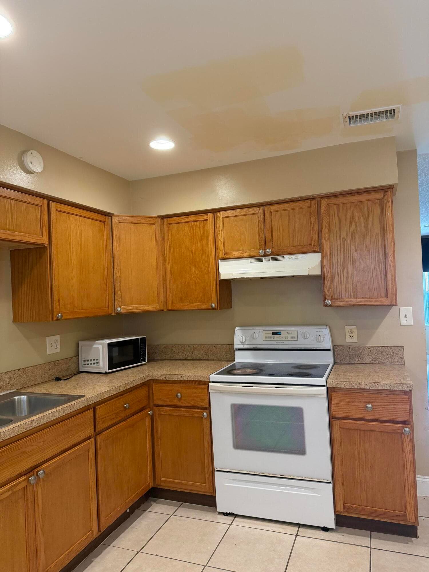 507 S 10th Street B, Fort Pierce, FL 34950 — photo 3 of 11